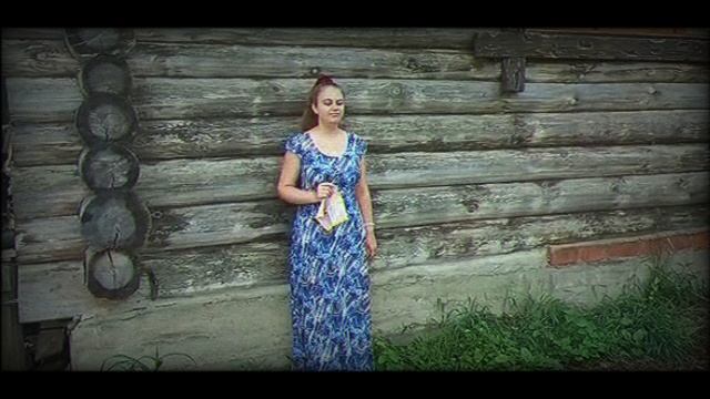 "Стоят девчонки" (Юлия Пивень) смотреть онлайн