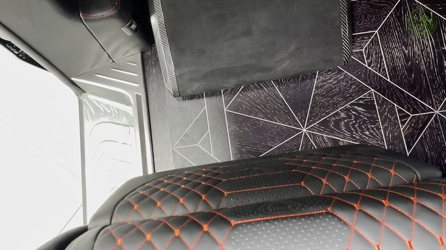 MANSORY Mercedes V Class Maybach Edition - Sound, Interior and Exterior смотреть онлайн