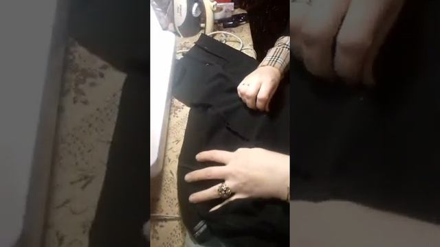 Как сшить юбку из эко-кожи. Обработка швов. смотреть онлайн