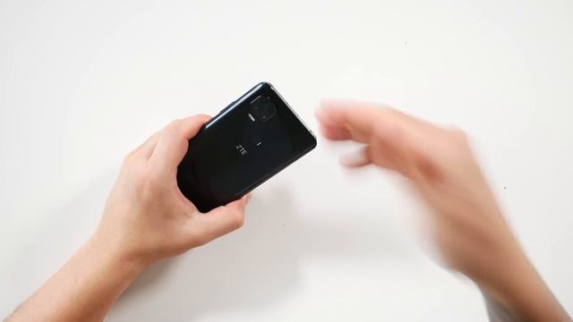 ZTE Blade V2020 - Иммерсивный дисплей, квадрокамера и много чего интересного смотреть онлайн