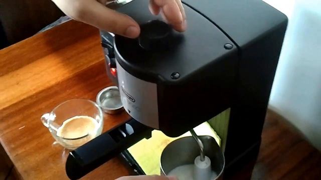DeLonghi BAR 14 F - Espresso & Latte (Эспрессо и Латте) смотреть онлайн