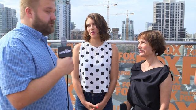 Robert Kirkman Talks With Lauren Cohan about Season 5 of The Walking Dead - Calm Before The Swarm смотреть онлайн