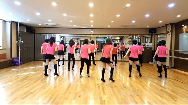 CUPID SHUFFLE
(Ultra Beginner)Line Dance смотреть онлайн