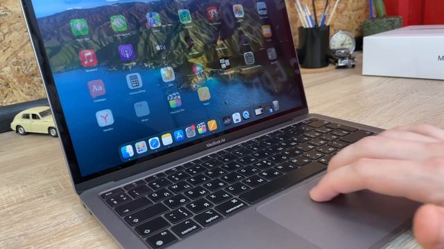 MacBook Air M1 на 16гб - стоит ли ПОКУПАТЬ в 2022 году？MacBook Air M1 на 16гб - стоит ли ПОКУПАТЬ в