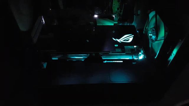 Asus RX 580 Strix OC - Asus Aura [Music Test] смотреть онлайн