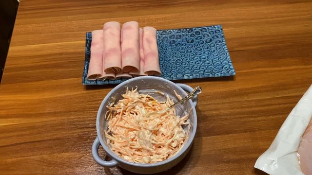 Праздничный стол на Новый год или День Рождения смотреть онлайн