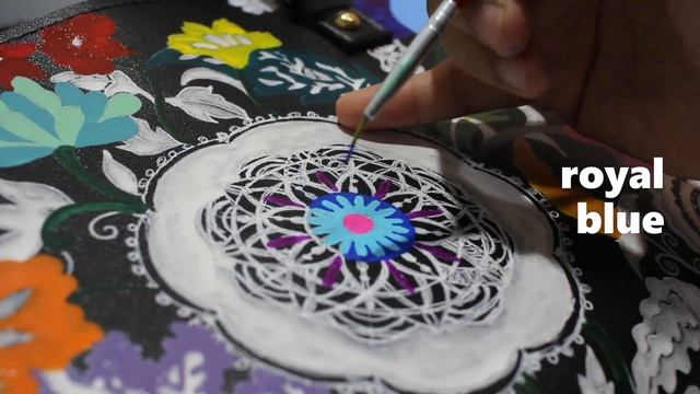 Hand painted Mandala and Batik Design on Leather Bag | Time lapse Process | Custom Painted Bag смотреть онлайн