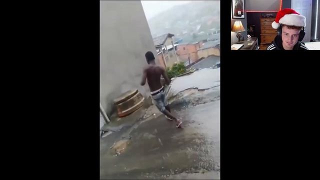 The Funniest Tik Toks I Could Find #alonegravyy #tiktok #react смотреть онлайн