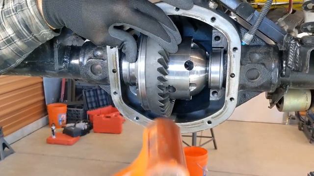 How to Re-gear a Dana 30 смотреть онлайн