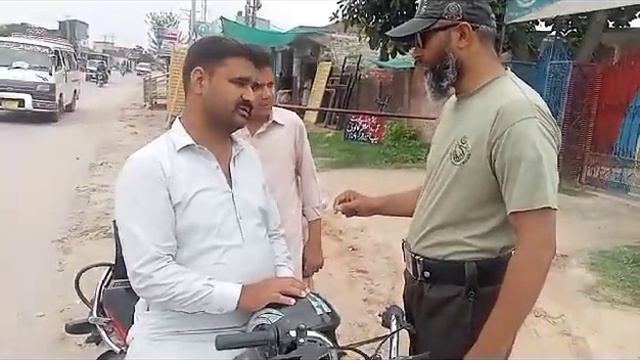 special campaign regarding E Challan of without Helmet M/Cyclist, PHP Post Quid Azam Colony смотреть онлайн