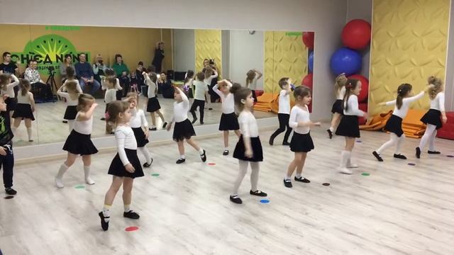 Открытый урок группы "Бэби Дэнс гр.3" смотреть онлайн
