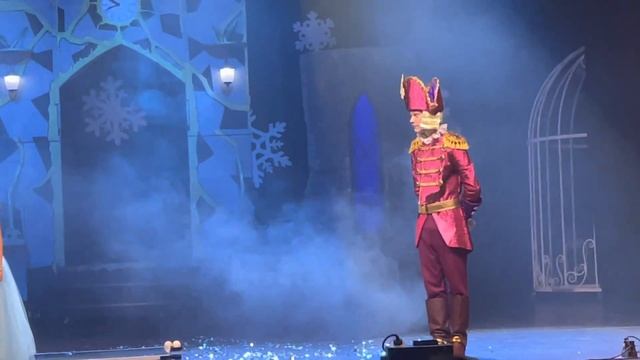 Цирковое шоу «ЩЕЛКУНЧИК. ПРИКЛЮЧЕНИЯ НОВОГОДНИХ ИГРУШЕК» 03.01.2023. 18:00 - «ПРОЩАНИЕ ДРУЗЕЙ» смотреть онлайн