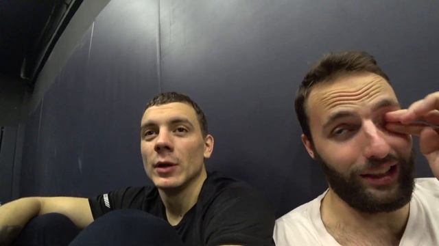 НОЧНАЯ В БАТУТКЕ//DO A FLIP//КВАДЫ//ИЗДЕВАЕМСЯ НАД БИНЬКОЙ? смотреть онлайн