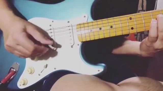 Fender Japan Re57 Stratocaster смотреть онлайн