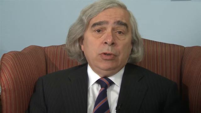 Secretary of Energy Ernest Moniz on the 2015 National Day of Remembrance смотреть онлайн