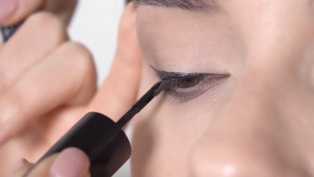 Роликовая подводка для глаз MATTE COSMIC LINER Lilo // Lilo LikeLove смотреть онлайн
