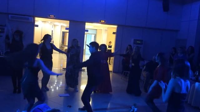 Танец для корпоратива смотреть онлайн