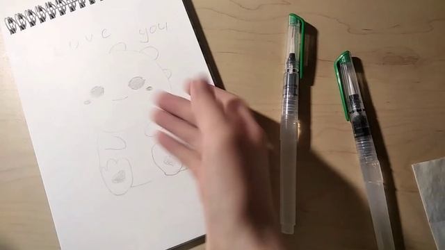 Кисточки с контейнером для воды. смотреть онлайн