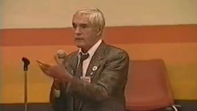 Семинар Тимоти Лири на выставке "Полная жизнь" в Лос-Анджелесе 1989 (Часть 3) смотреть онлайн