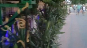 Главная курортная улица вечером в городе Судак. Крым. Часть 1.