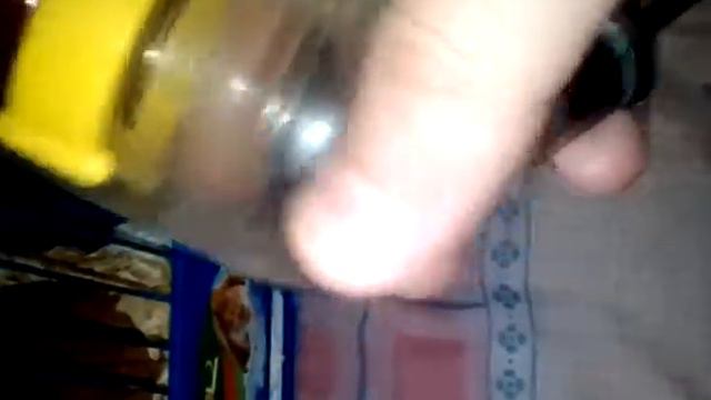 Убираю в клетке у хомяка. 1 ч. (Поилка) смотреть онлайн