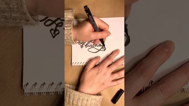 Я все еще рисую «без рук», но уже заметно лучше! смотреть онлайн