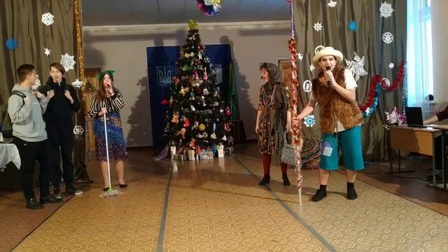 Новогодний огонек 2019. 10 клас смотреть онлайн