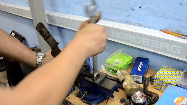 Замена ступичного подшипника СВАО, Daewoo Nexia N150, Большое ТО+, Часть 2 смотреть онлайн