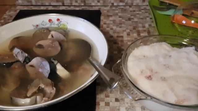 Посолили скумбрию и сало/Пеку оладьи из батата и тыквы/Завтрак, обед, ужин на АИП смотреть онлайн