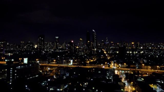 Xperia 1 II at night смотреть онлайн