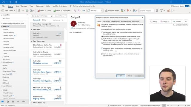 How to Configure Junk Mail Options in Outlook смотреть онлайн