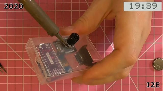 Facial skin temperature scanner with a MLX90640 infrared camera in Tic Tac box смотреть онлайн