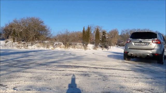 Ford Kuga. Зима. Лед. Полный привод. смотреть онлайн