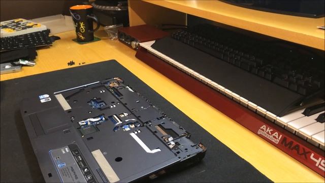Acer Aspire 5738Z 5738 5338 Disassembly + Screen Replacement смотреть онлайн
