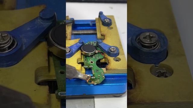 Что может быть, если телефон стоит на зарядке и не набирает проценты и не заряжается❓ смотреть онлайн