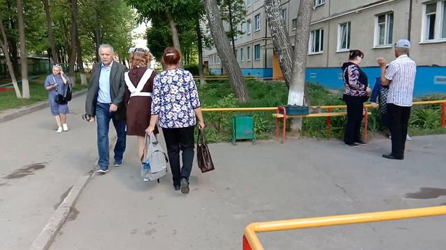 ПОСЛЕДНИЙ ЗВОНОК у КРИСТИНЫ. Глаза на мокром месте:) смотреть онлайн