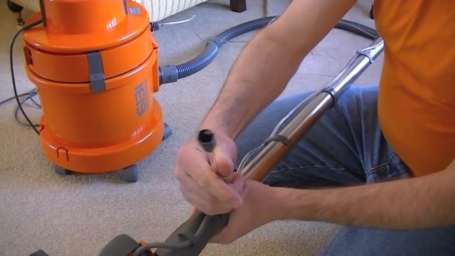Vax 6131 Multivax 3 in 1 Vacuum Cleaner Demonstration & Review смотреть онлайн