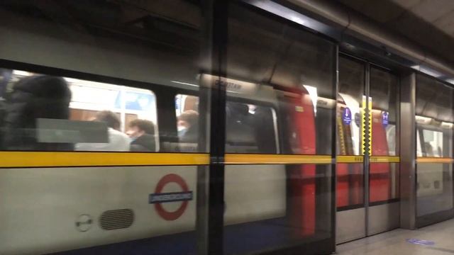 London Underground Tube Station  •  Westminster, Waterloo, London Bridge