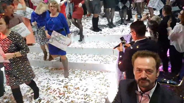 Мега -форум 2018 в разгаре! смотреть онлайн