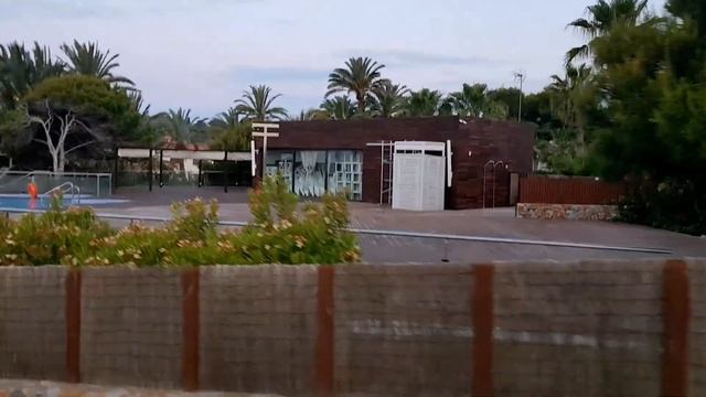 Campoamor is a ghost town during lockdown! I took my MTB and filmed some of my favourite spots. смотреть онлайн