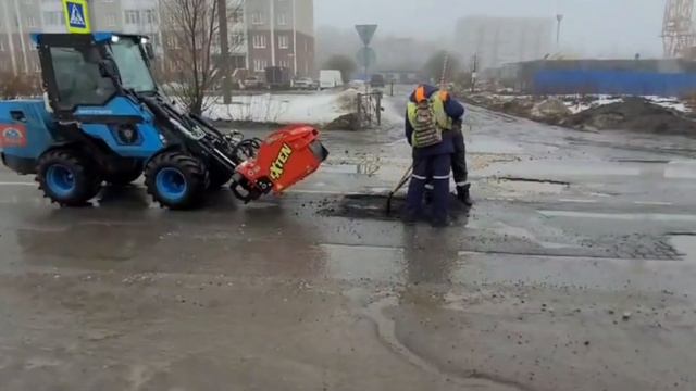 Ямочный ремонт дорог с помощью дорожной фрезы и коммунальной машины Митракс МП 749 РФ. смотреть онлайн