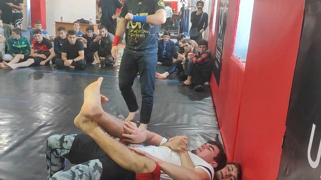 Моментальный submission [Кубок UF ] Абакаров Сайфулла 1/2 финала смотреть онлайн