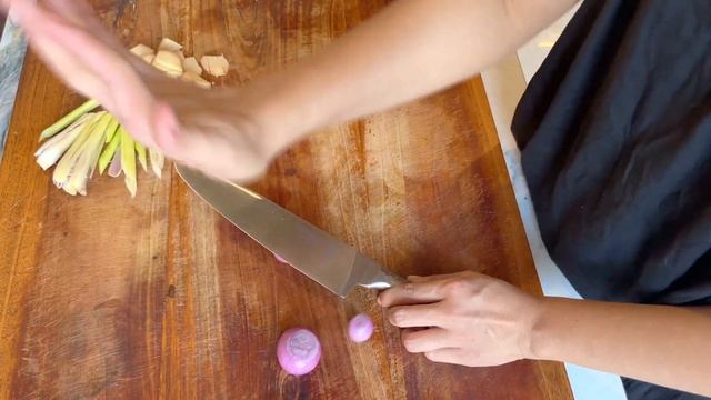 Tom Yum Goong Nam Khon Recipe (Creamy Style) ต้มยำกุ้งน้ำข้น | Thai Girl In The Kitchen