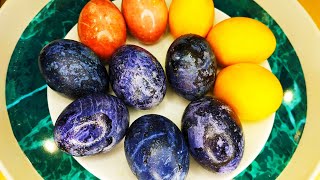 Яйца на Пасху (БЕЗ ХИМИИ) /Краска яиц каркаде,куркумой и свеклой/Натуральные красители для яиц/ смотреть онлайн