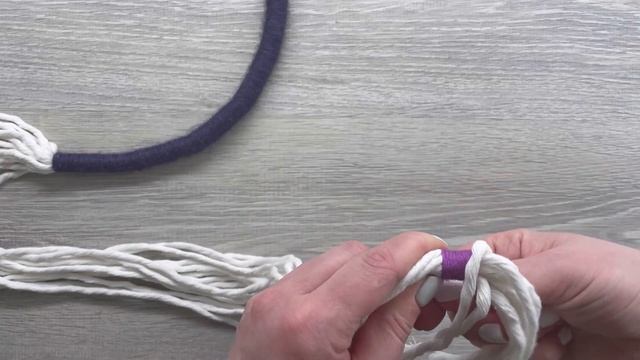 Радуга-панно из хлопкового шпагата и остатков пряжи смотреть онлайн