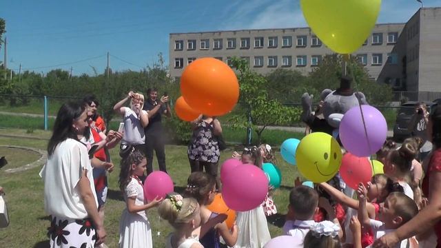 ЗАГАДЫВАЕМ ЖЕЛАНИЕ И ЗАПУСКАЕМ ШАРЫ - МАЛЬЧЕВКА смотреть онлайн