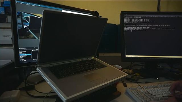 Fixing booting LInux on an Titanium Apple PowerBook! смотреть онлайн