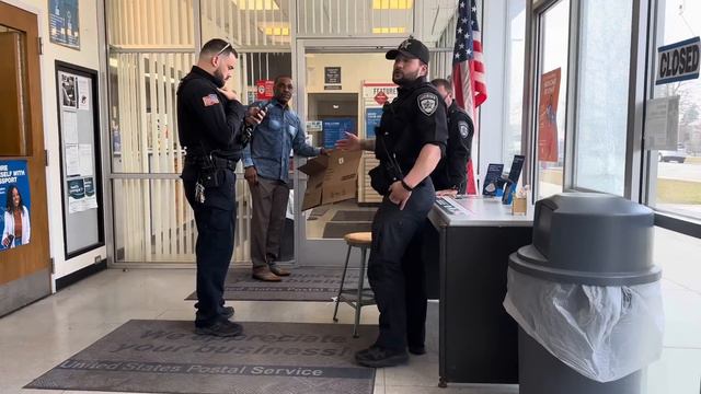 ENTIRE POLICE FORCE SHOW UP-I.D. REFUSAL-FIRST AMENDMENT смотреть онлайн