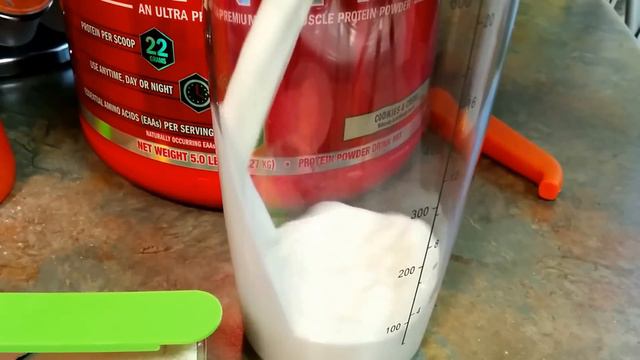 Unboxing - BSN SYNTHA - 6 Protein Post Workout Supplement смотреть онлайн