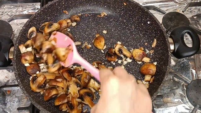 Жаренные Шампиньоны с картофельным пюре. смотреть онлайн